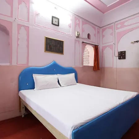 Spot On Khawas Palace Heritage Guest House